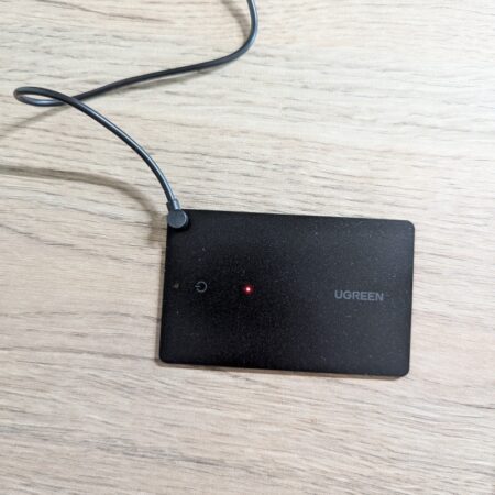 Ugreen Finder Slim charging